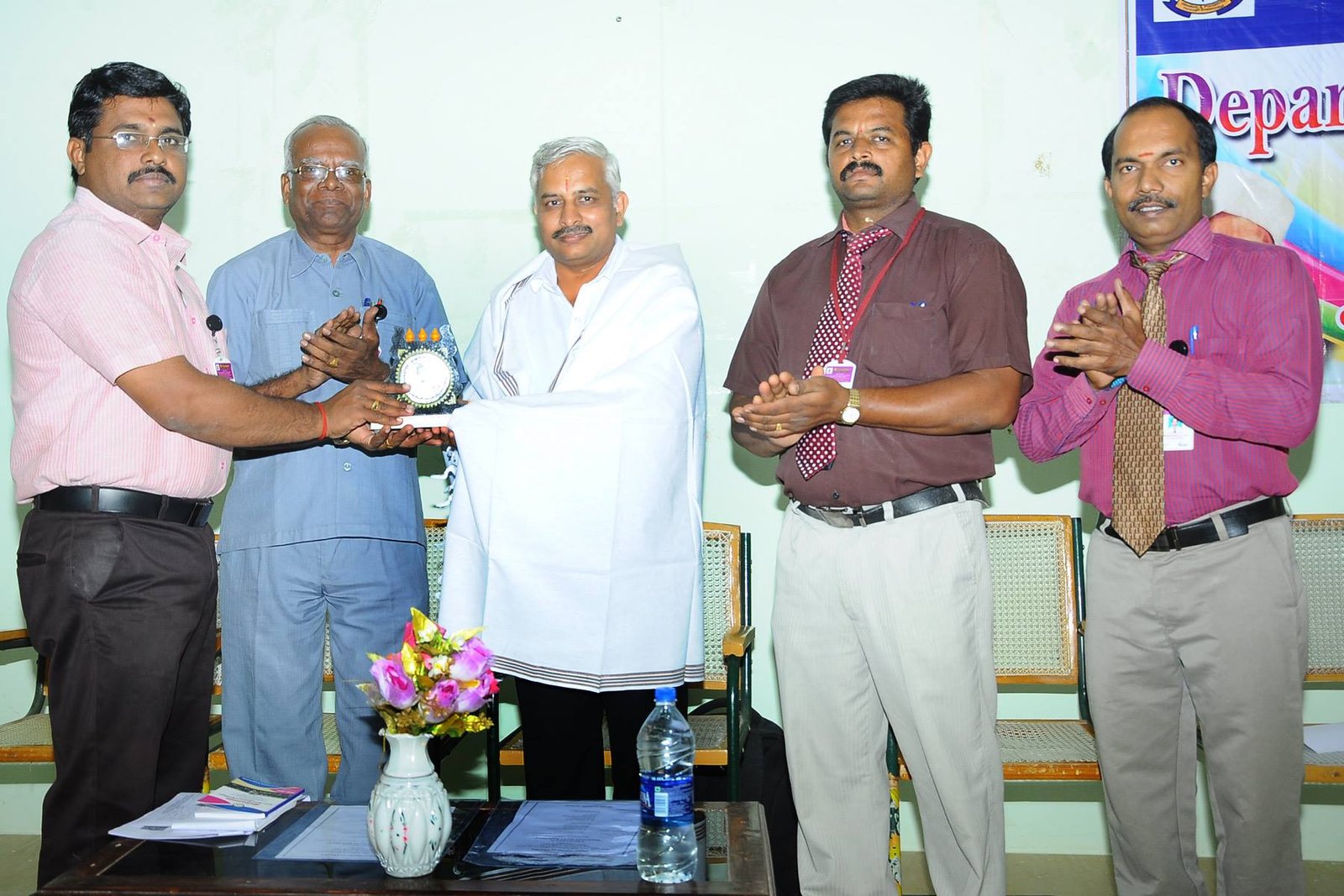 “Special Lecture on ” Nano Science and its Application”